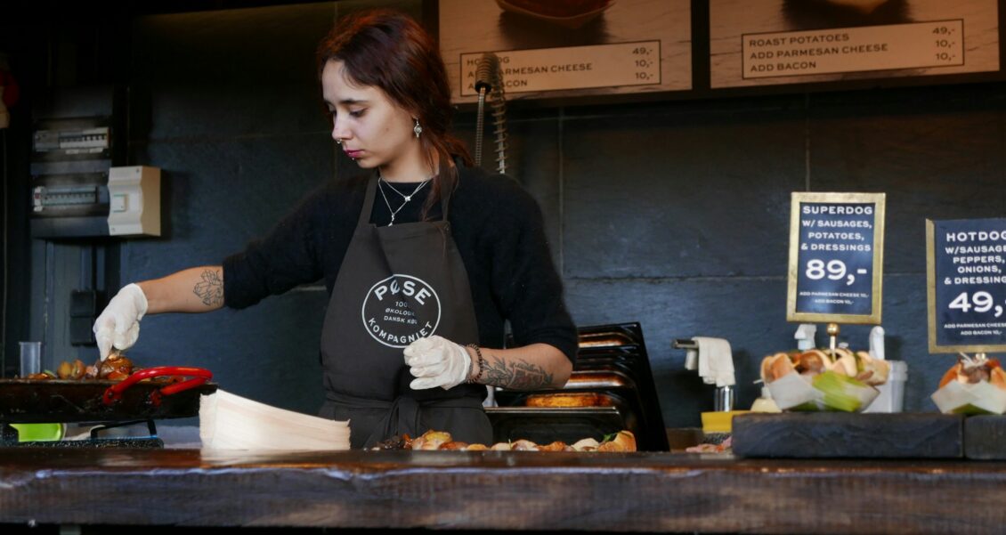 The Pattern in the Busy Hour: How AI Finds What a Restaurant Team Misses, and Who Still Makes the Call