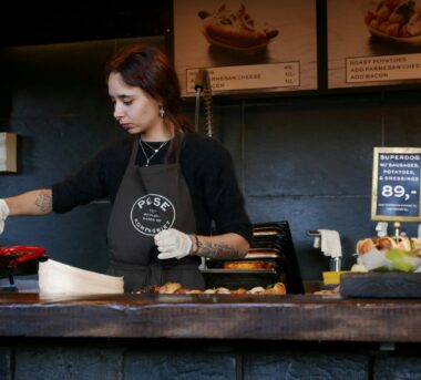 The Pattern in the Busy Hour: How AI Finds What a Restaurant Team Misses, and Who Still Makes the Call