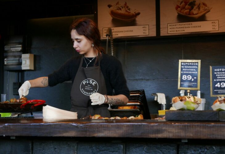 The Pattern in the Busy Hour: How AI Finds What a Restaurant Team Misses, and Who Still Makes the Call