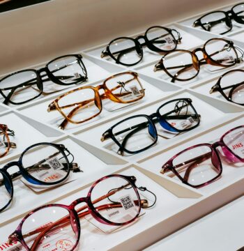 A Simple End-of-Year Listing Check: What an Independent Eye Care Practice Should Confirm Before January