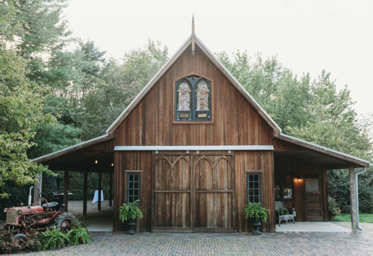 Simple AI Goals for the New Year: How an Event Barn Can Add Help Without Losing the Human Hand